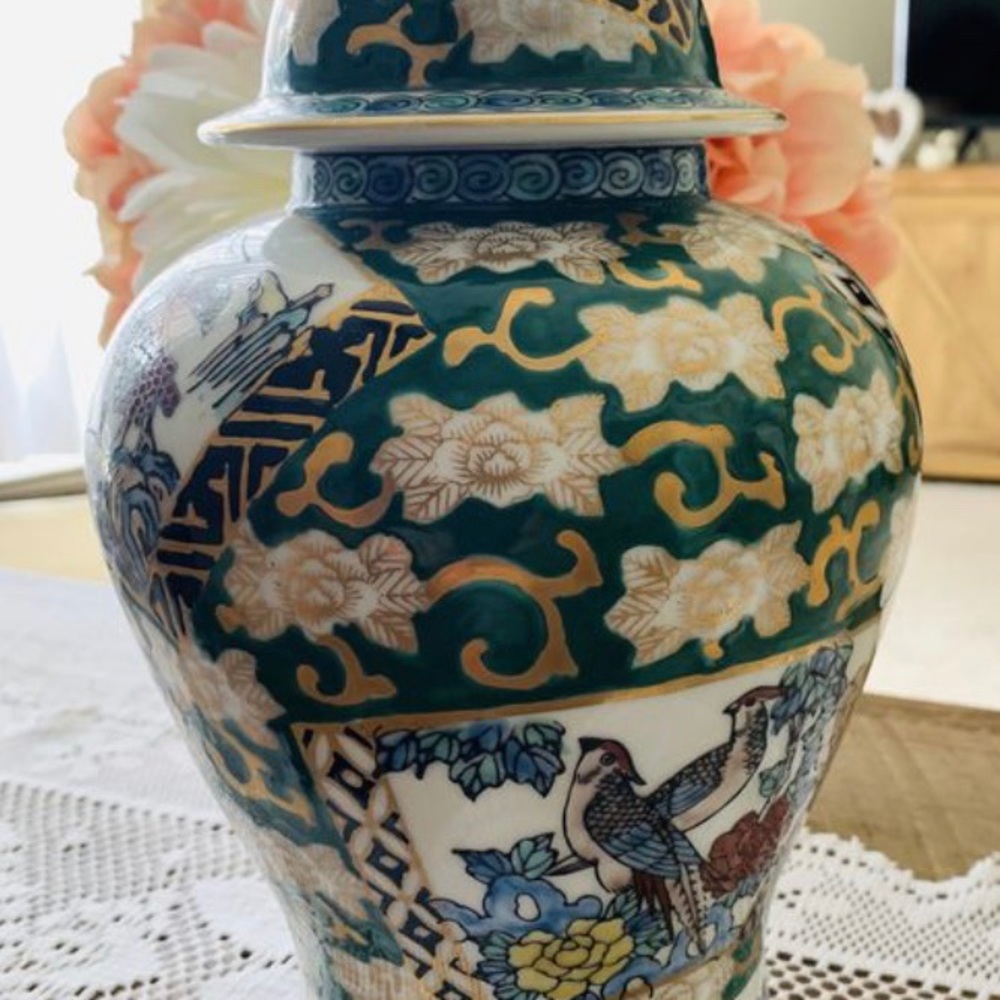 Imari Gold Hand Painted Porcelain Vase